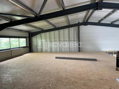 Local commercial - 200 m² - 1 pièce