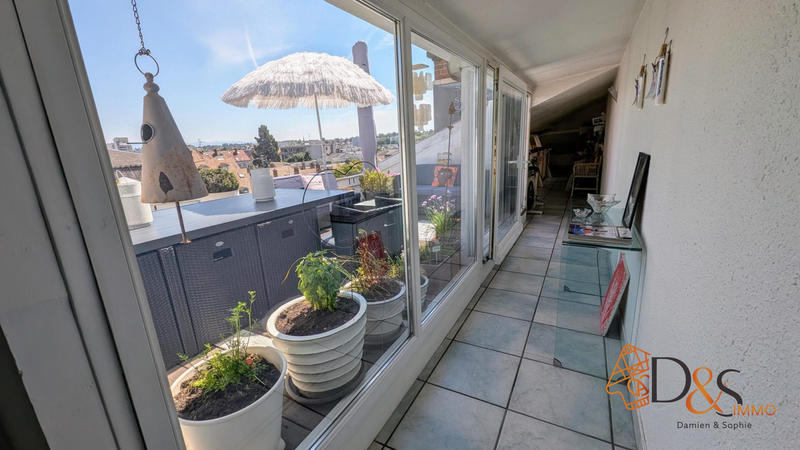 Appartement - 85 m² - 4 pièces