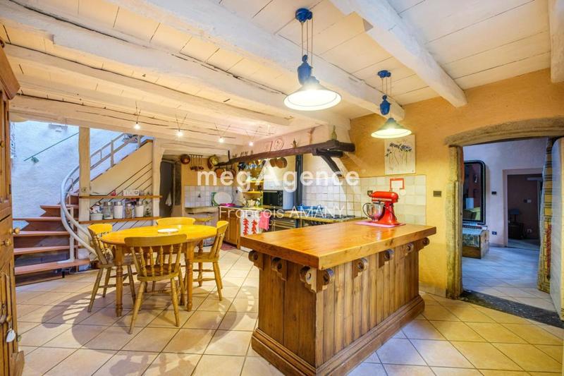 Maison en pierre - 250 m² - 8 pièces