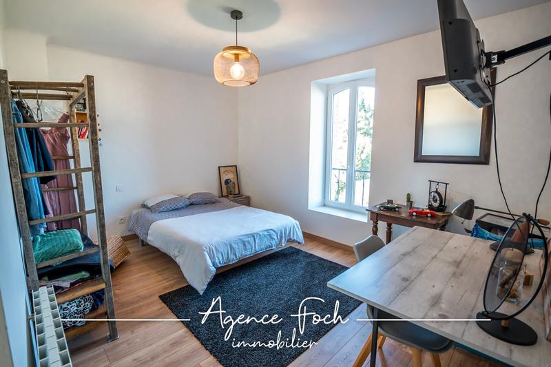 Maison ancienne - 240 m² - 7 pièces