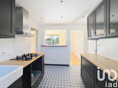 Maison - 96 m² - 5 pièces