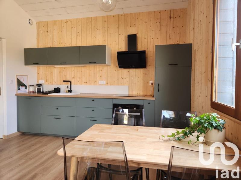 Maison - 180 m² - 6 pièces