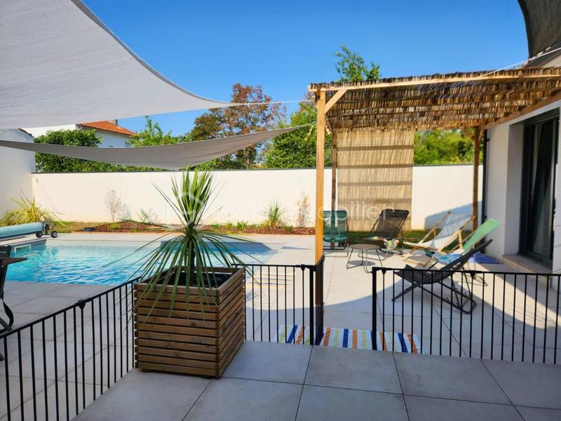 Maison - 121 m² - 5 pièces