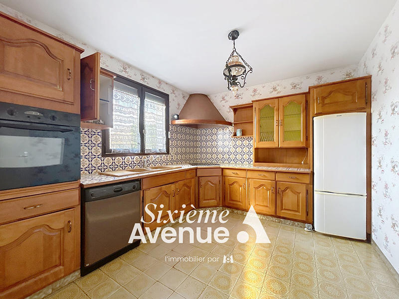 Maison - 111 m² - 4 pièces