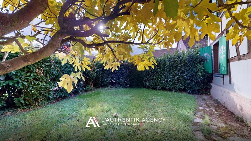 Maison traditionnelle - 192 m² - 7 pièces