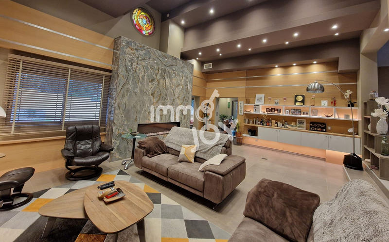 Villa - 268 m² - 7 pièces