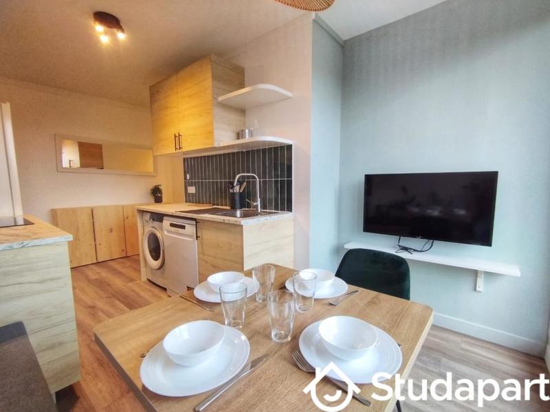 Chambre - 9 m² - 1 pièce