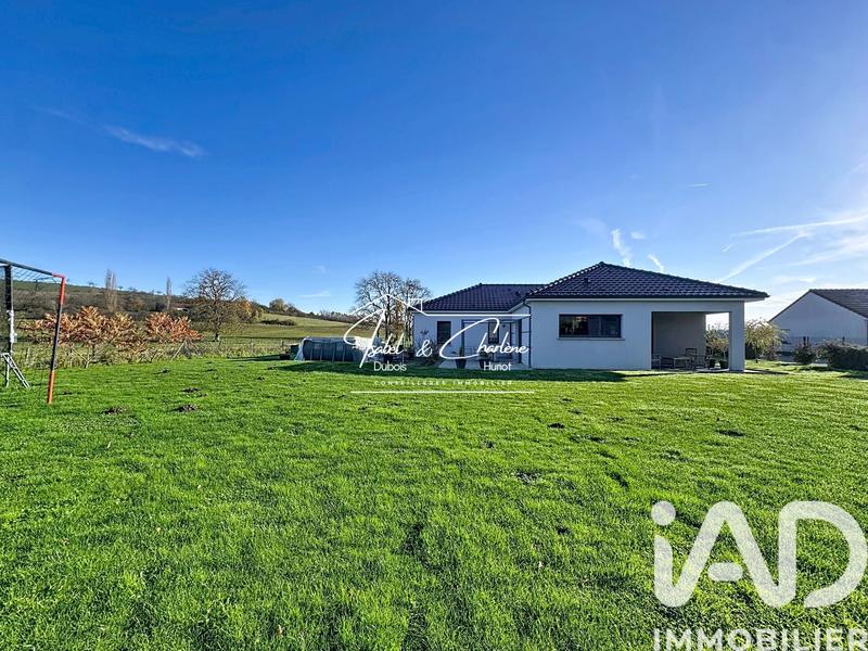 Maison - 141 m² - 8 pièces