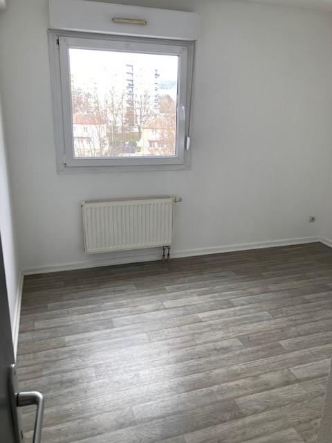 Appartement - 92 m² - 5 pièces