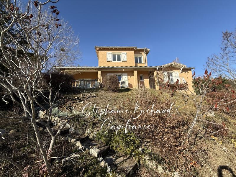 Maison - 153 m² - 7 pièces