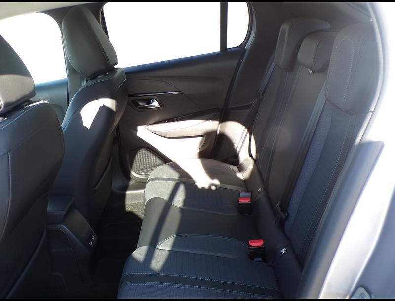 Peugeot 208 Bhdi 100 Allure Bus Bvm