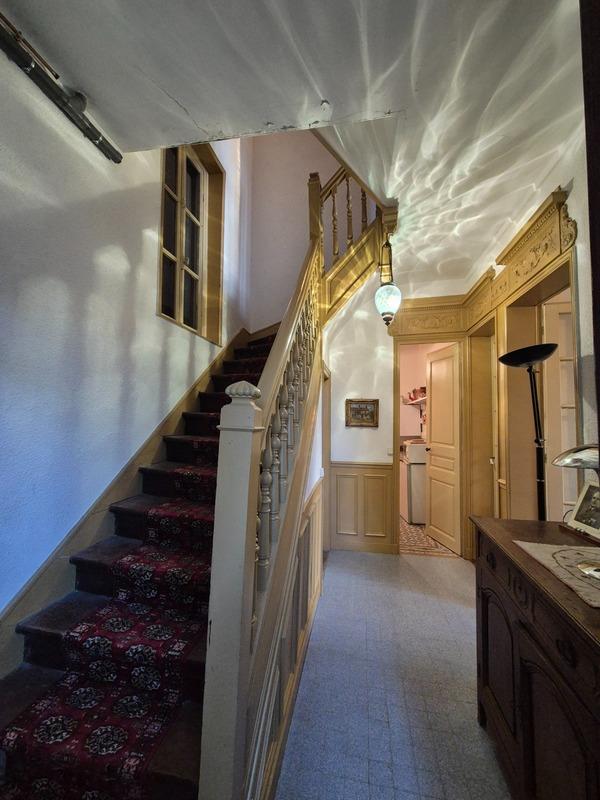 Maison - 160 m² - 8 pièces