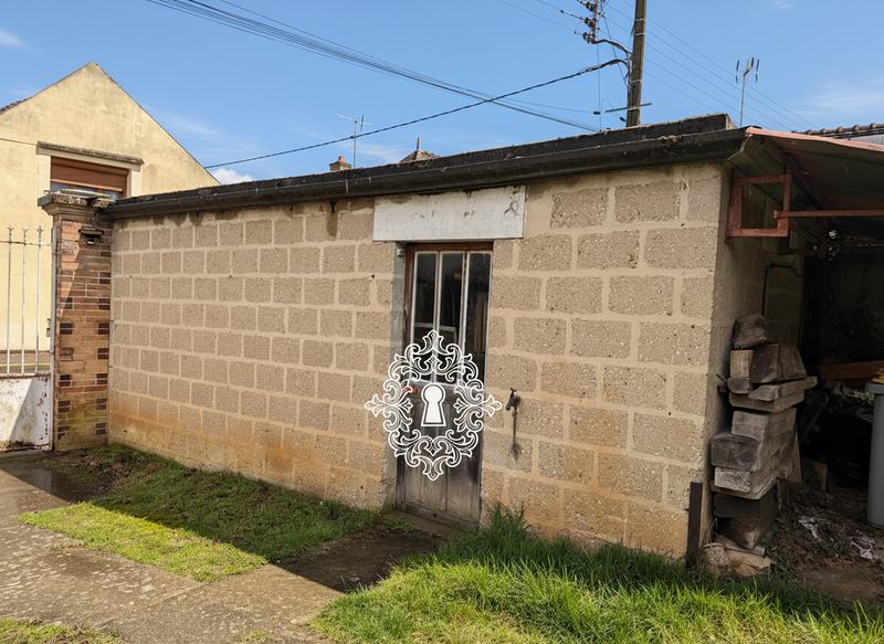 Maison - 98 m² - 4 pièces