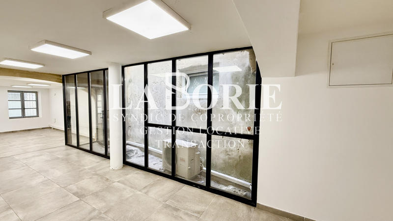Bureau - 78 m²