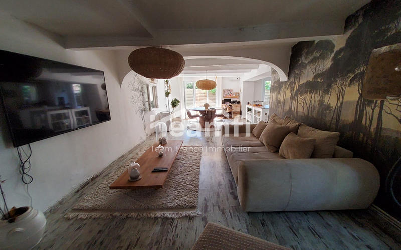 Mas - 176 m² - 7 pièces