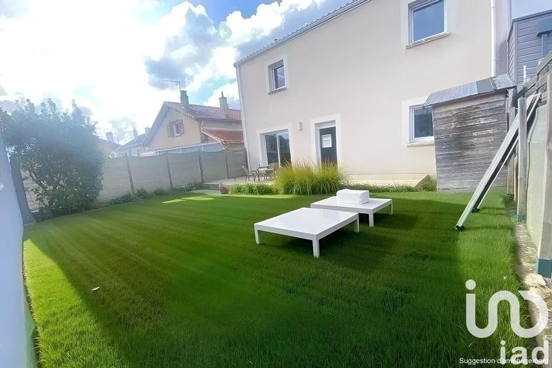 Maison de ville - 87 m² - 4 pièces