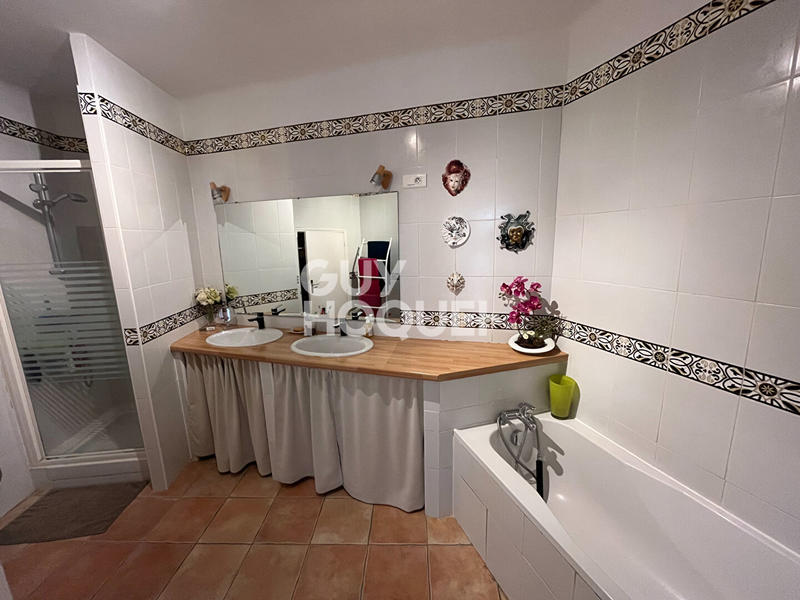 Maison - 165 m² - 5 pièces