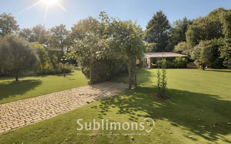 Maison ancienne - 262 m² - 10 pièces