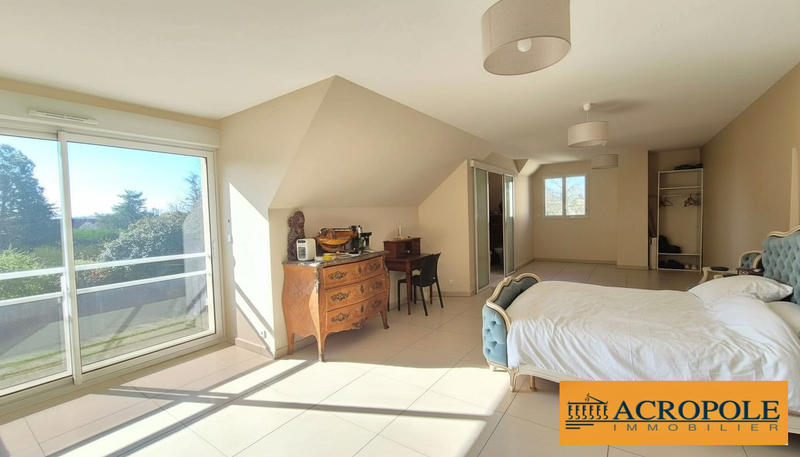 Maison contemporaine - 300 m² - 8 pièces