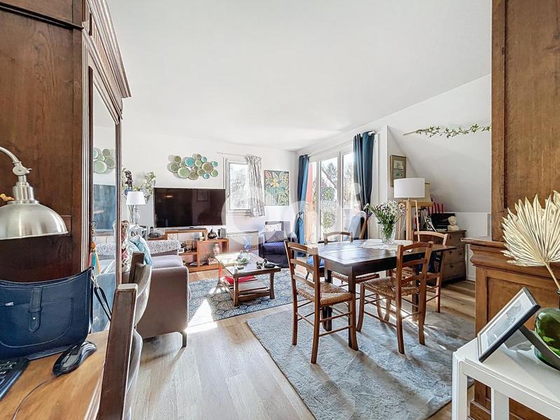 Appartement - 64 m² - 3 pièces