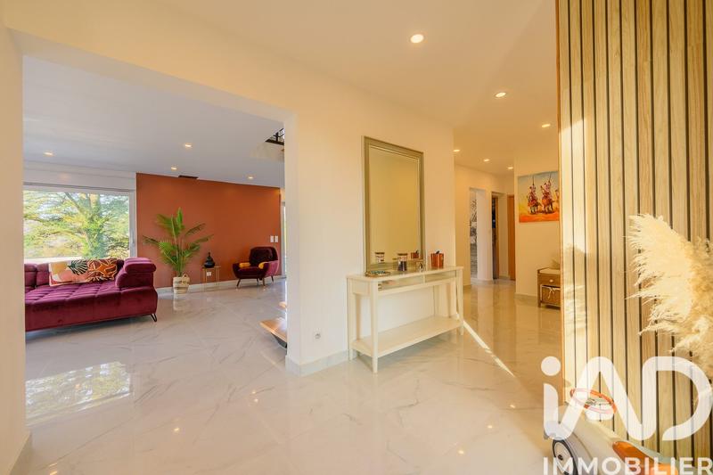 Maison - 163 m² - 5 pièces