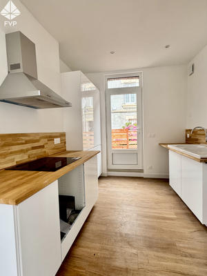 Appartement - 83 m² - 4 pièces