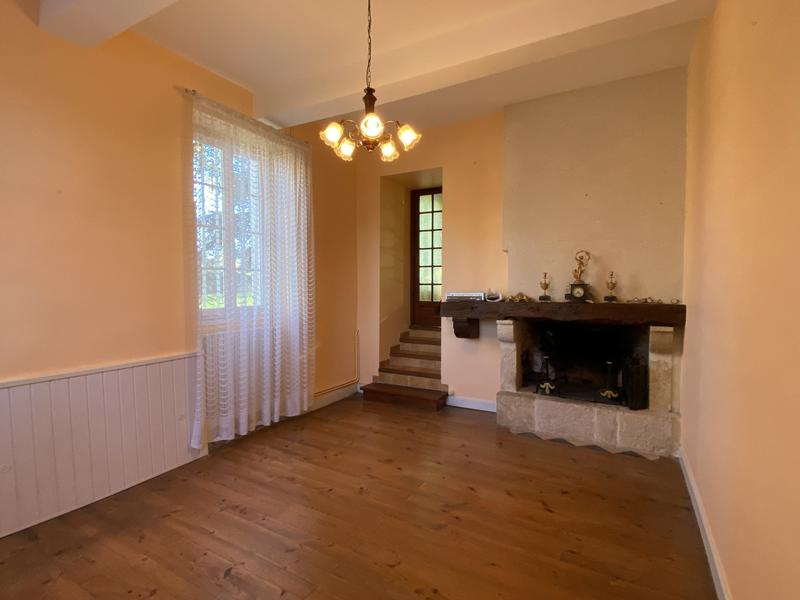 Maison - 400 m² - 12 pièces