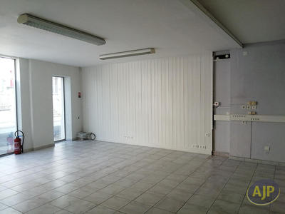 Local commercial - 99 m²
