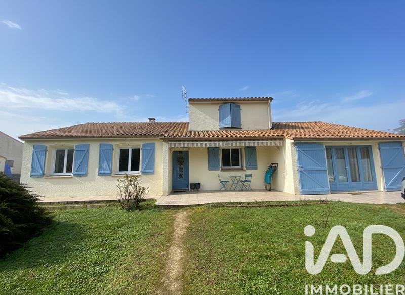 Maison - 140 m² - 9 pièces