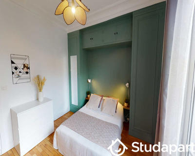 Chambre - 90 m² - 1 pièce