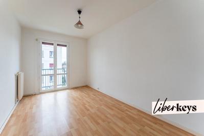 Appartement - 88 m² - 5 pièces