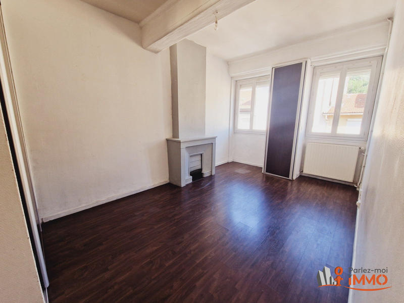 Appartement - 90 m² - 3 pièces