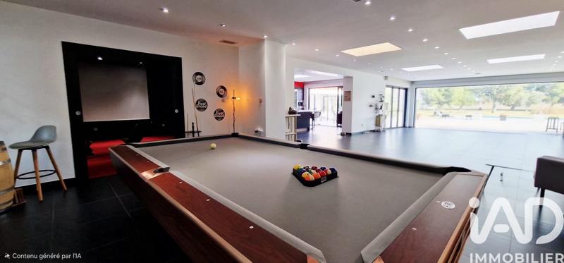 Maison - 285 m² - 5 pièces