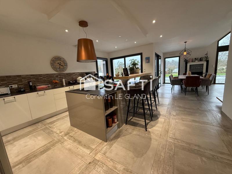 Maison - 200 m² - 7 pièces