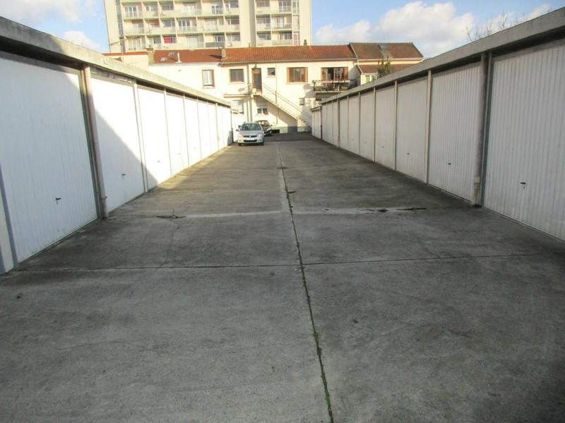Parking / Garage - 13 m²
