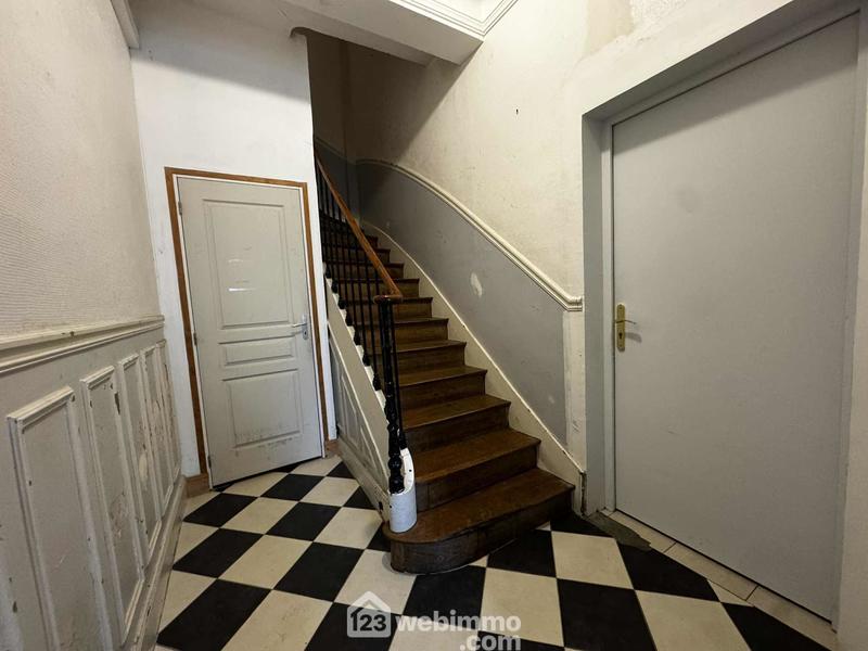 Immeuble - 191 m² - 6 pièces