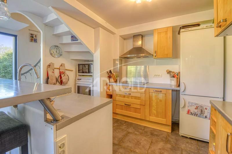 Maison - 217 m² - 8 pièces