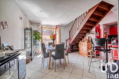 Maison - 100 m² - 6 pièces