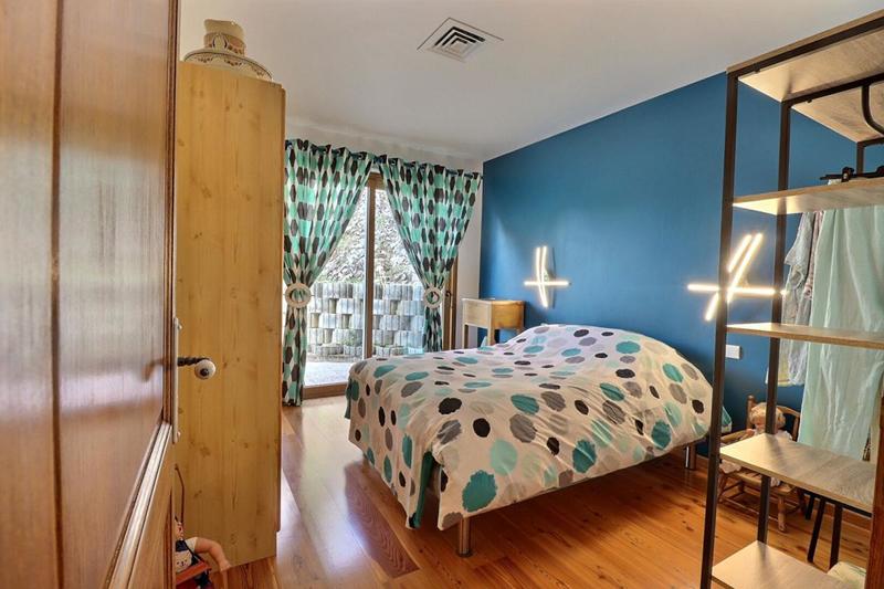 Maison - 181 m² - 7 pièces