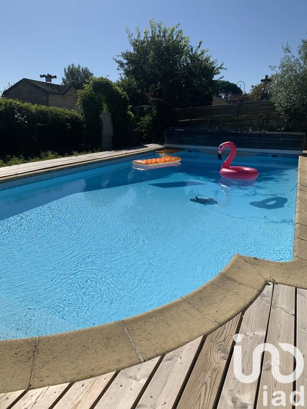 Maison - 260 m² - 8 pièces