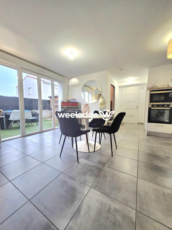 Maison - 94 m² - 4 pièces