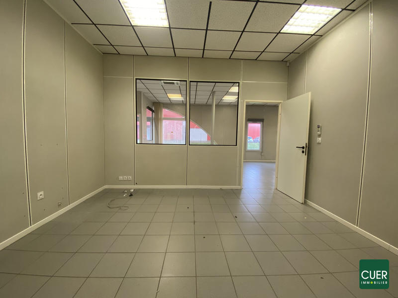 Local commercial - 248 m² - 5 pièces