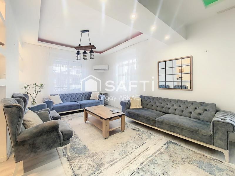 Maison - 236 m² - 8 pièces