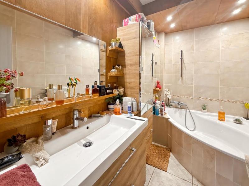 Appartement - 57 m² - 3 pièces