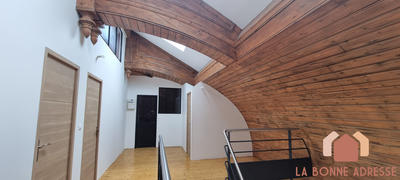 Loft - 185 m² - 4 pièces