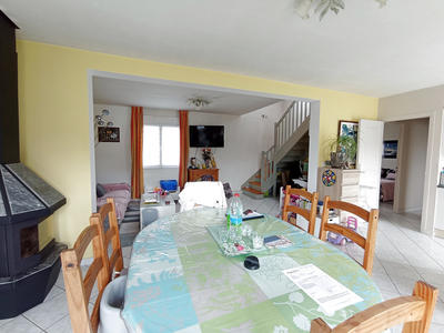 Maison - 85 m² - 5 pièces