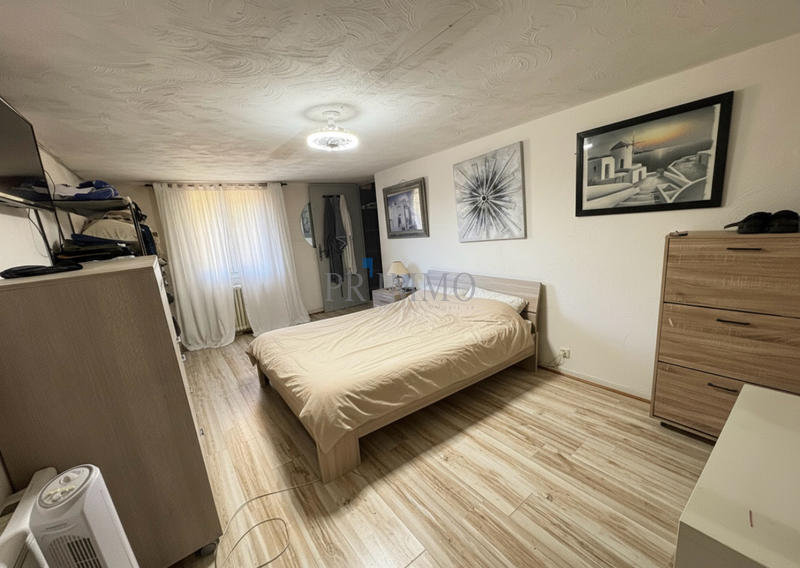 Villa - 167 m² - 8 pièces