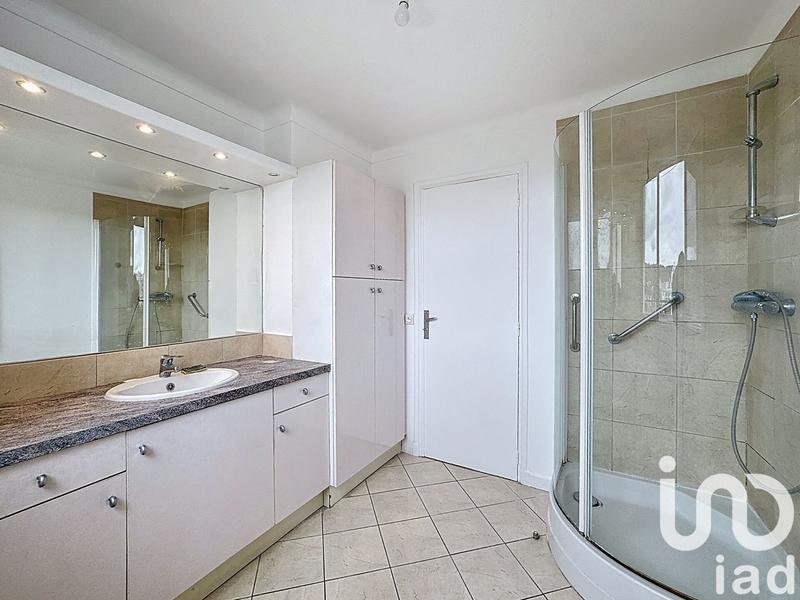 Appartement - 97 m² - 5 pièces