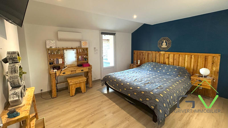 Maison traditionnelle - 137 m² - 5 pièces