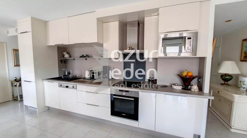 Appartement - 79 m² - 3 pièces